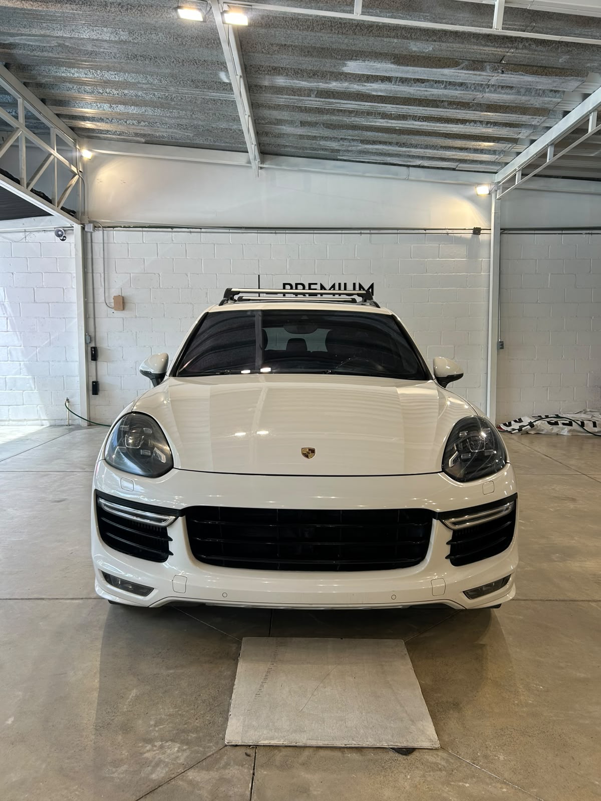Porsche Cayenne GTS 2016